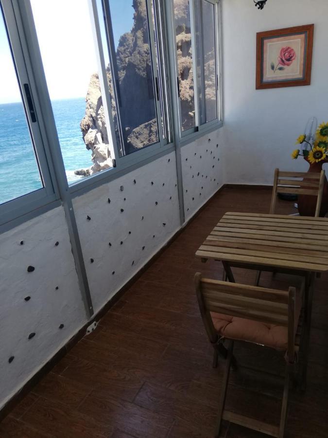On The And Ocean Sounds Fasnia