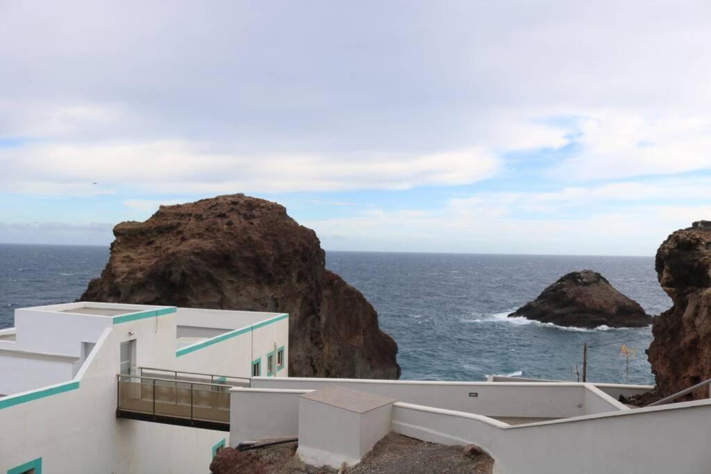 On The And Ocean Sounds Apartamento *